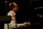 François de Larrard - compositeur et pianiste de Bronxtet